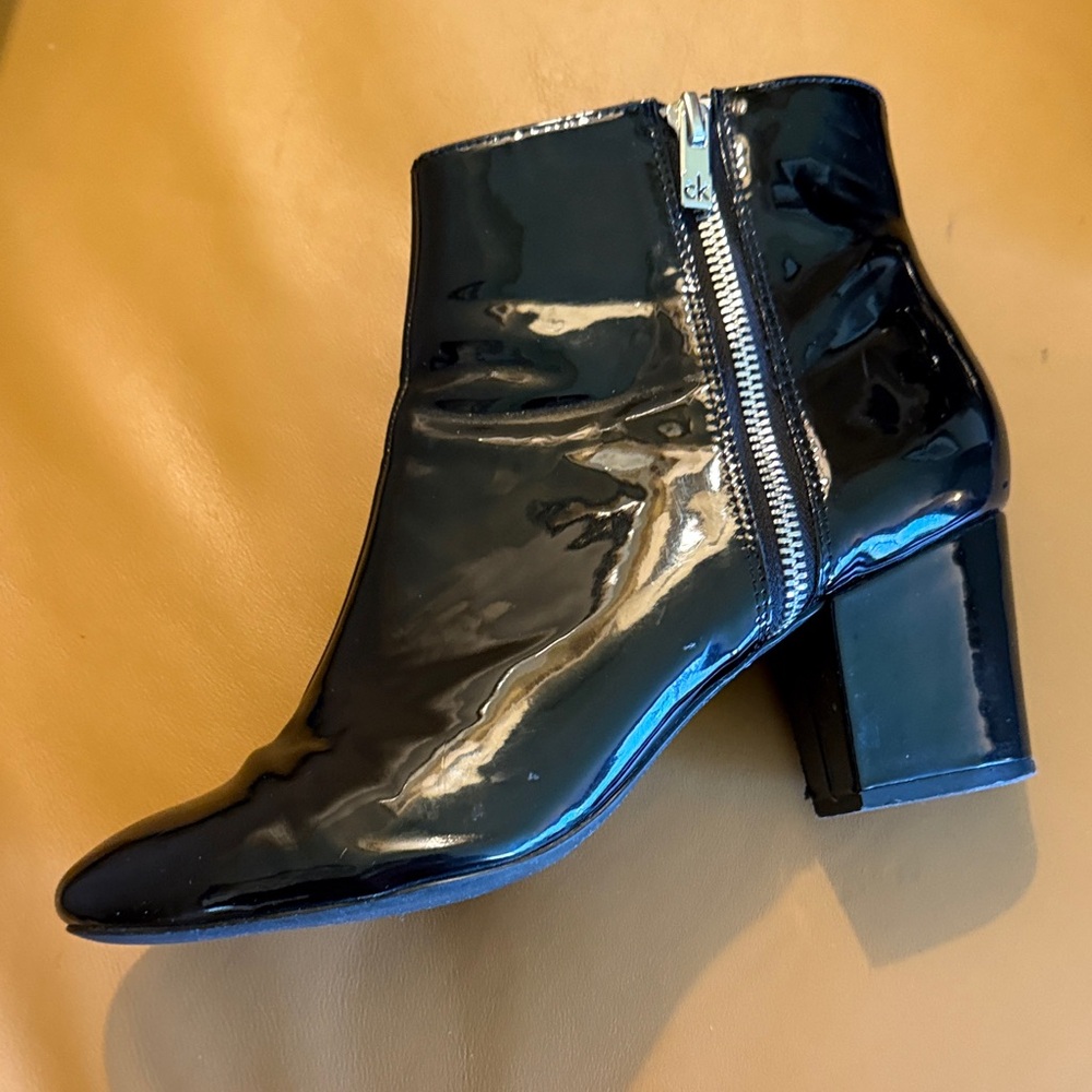 Calvin Klein Shiny Black Ankle Booties - Picture 7 of 9